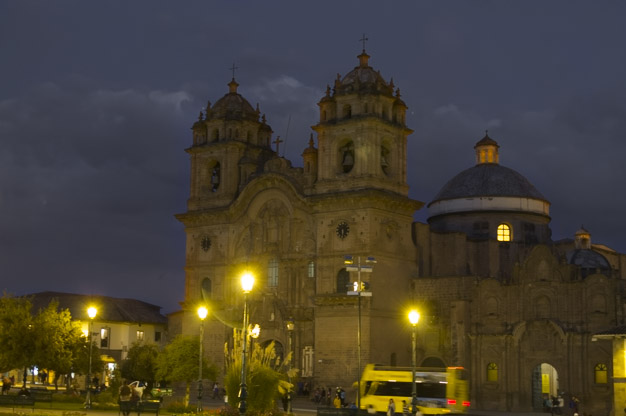 Catedral Cuzco WB correcto